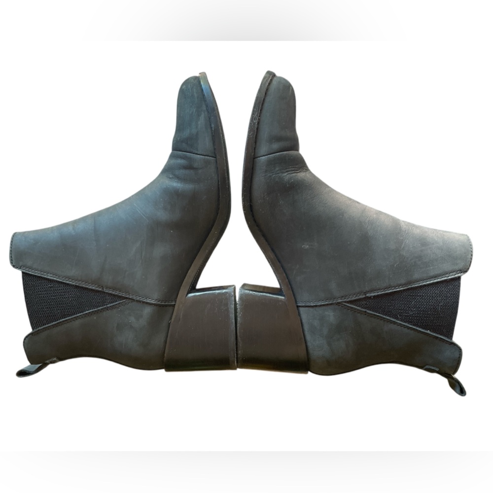 TOMS Esme Black Leather Chelsea Boots, Size 8.5, Classic Fall Bootie, Grunge - Picture 7 of 10